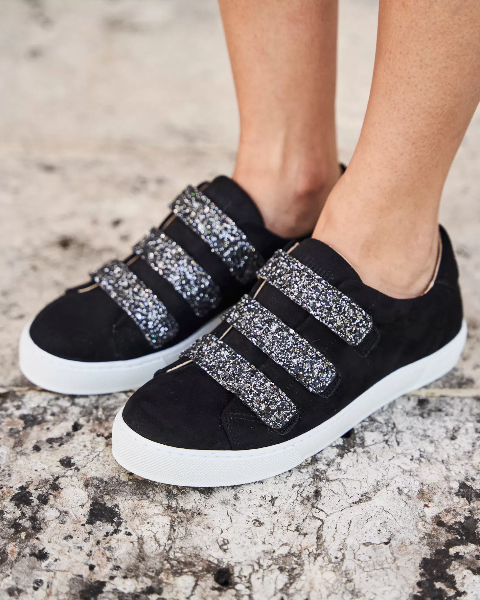 Minuit sur Terre Farandole Noir Flash Sale