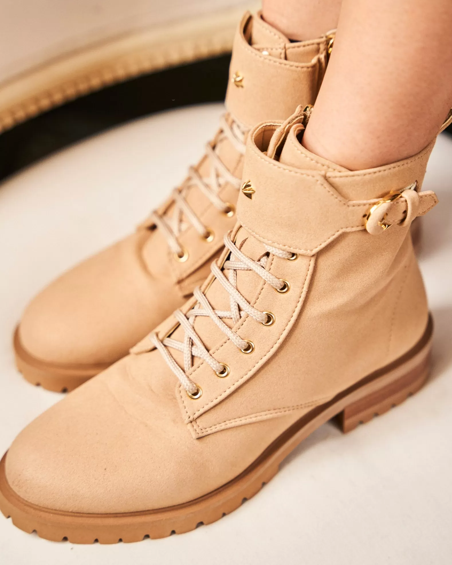 Minuit sur Terre Jupiter Latte Flash Sale